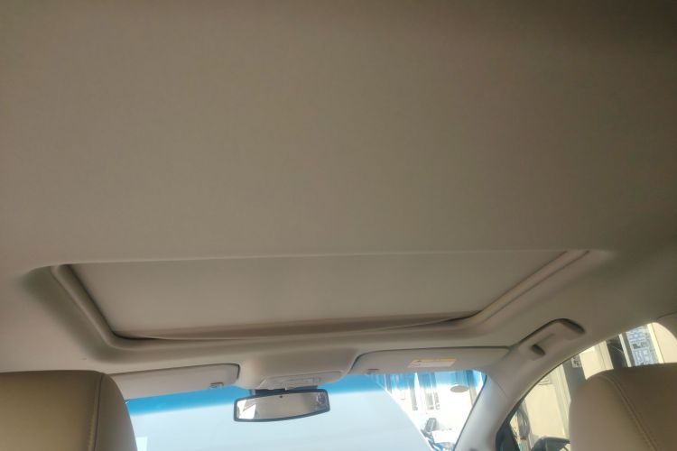 别克GL8 2018款 28T 豪华型 国VI中控内饰22