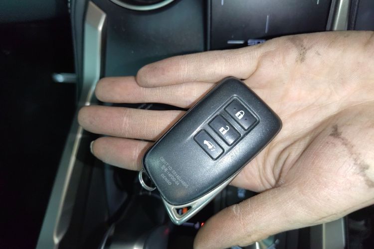 雷克萨斯NX 2018款 300 全驱 锋尚版中控内饰7001