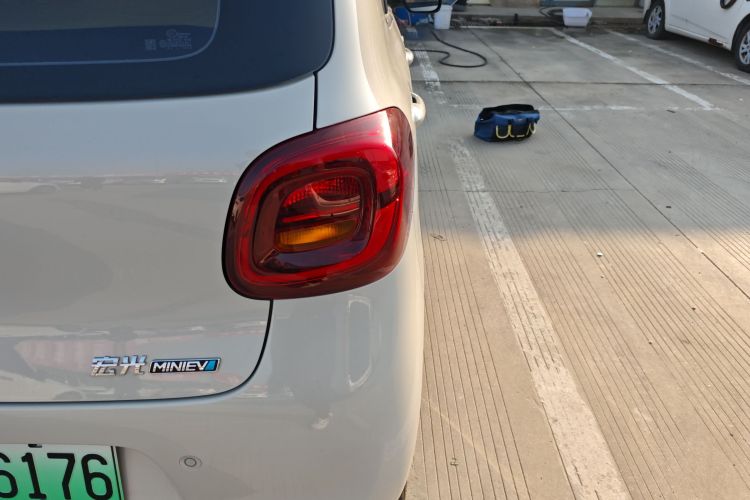 五菱汽车 宏光MINIEV 2025款 四门版 进阶款车身外观9