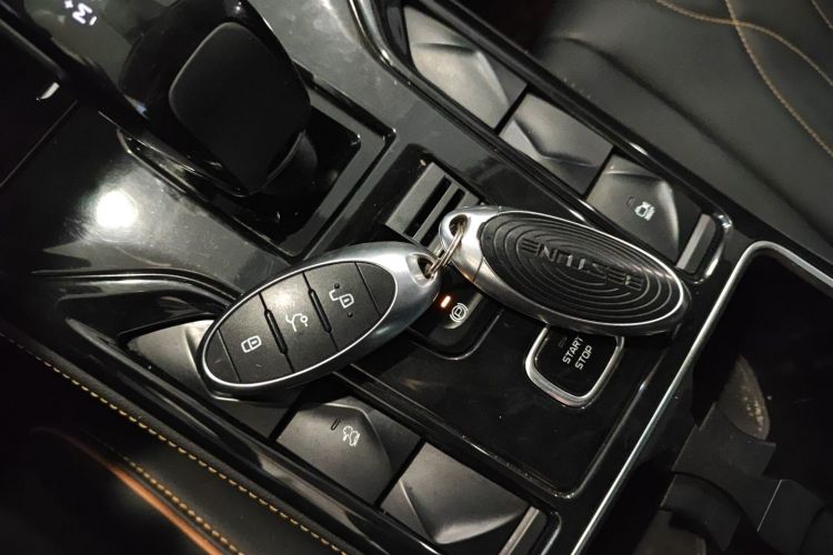 奔腾T77 2023款 1.5T 自动豪华型中控内饰11