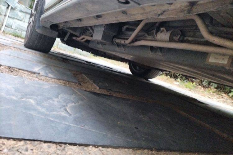 比亚迪 唐新能源 2017款 2.0T 全时四驱豪雅型 7座局部细节9003