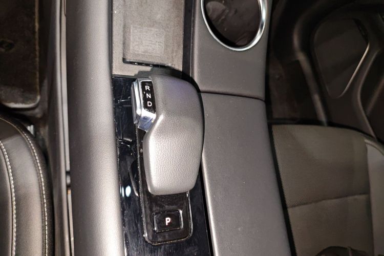 鸿蒙智行 问界M5 2022款 增程后驱标准版中控内饰18