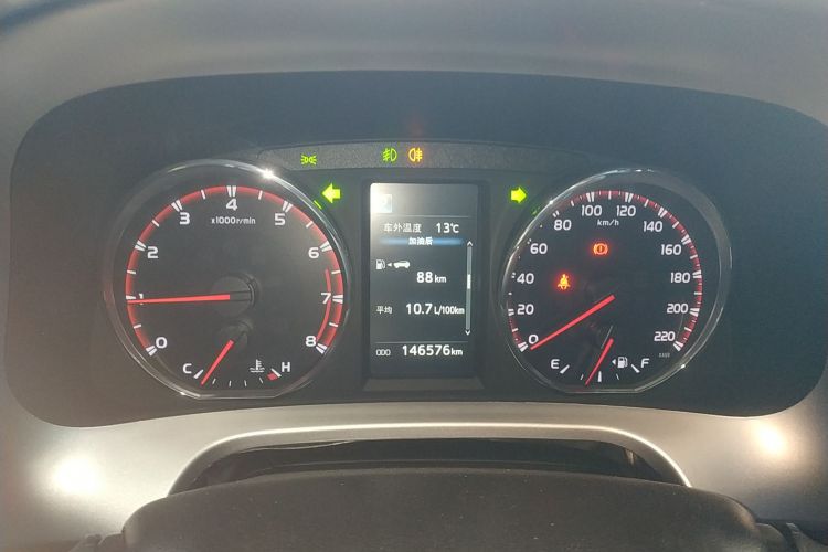 丰田 RAV4荣放 2016款 2.5L 自动四驱精英版中控内饰14