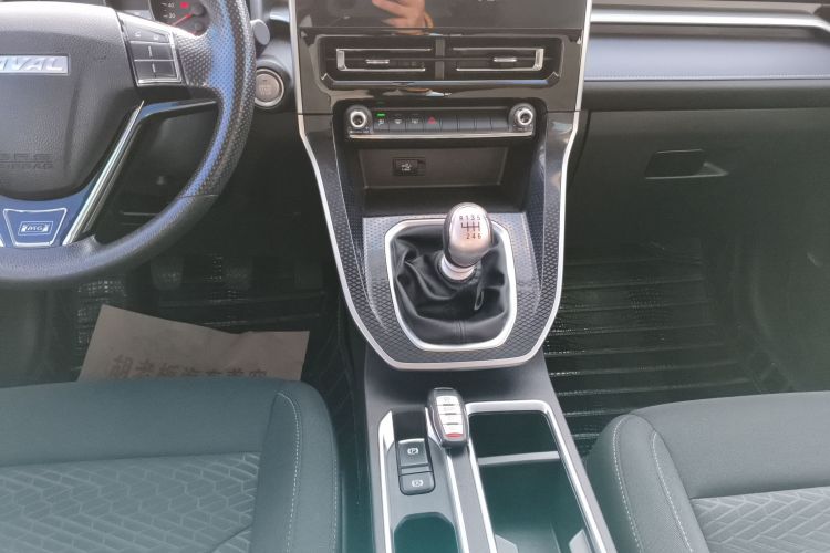 哈弗M6 2023款 PLUS 1.5T 手动精英智联型中控内饰18