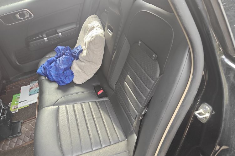 雪铁龙C6 2017款 改款 380THP 尊贵型中控内饰21