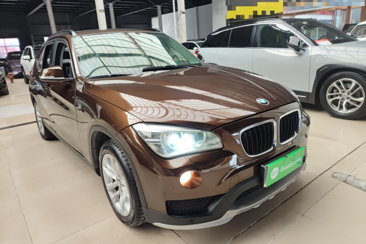 宝马X1 2014款 sDrive18i 领先型车身外观3