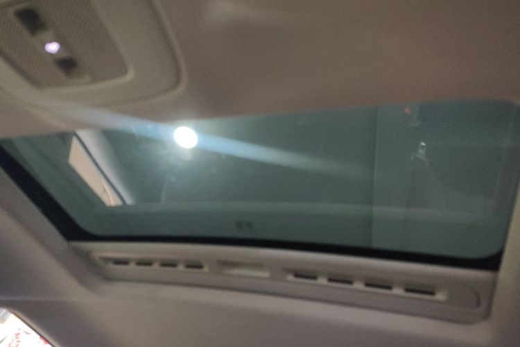 荣威i5 2019款 1.5L 自动4G互联领豪旗舰版中控内饰22