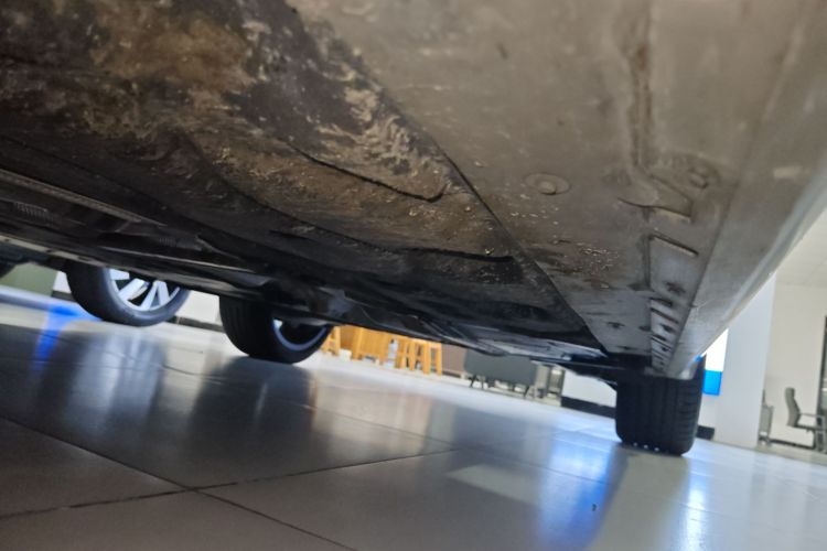 宝马X1 2022款 改款 xDrive25Li 尊享型局部细节9002