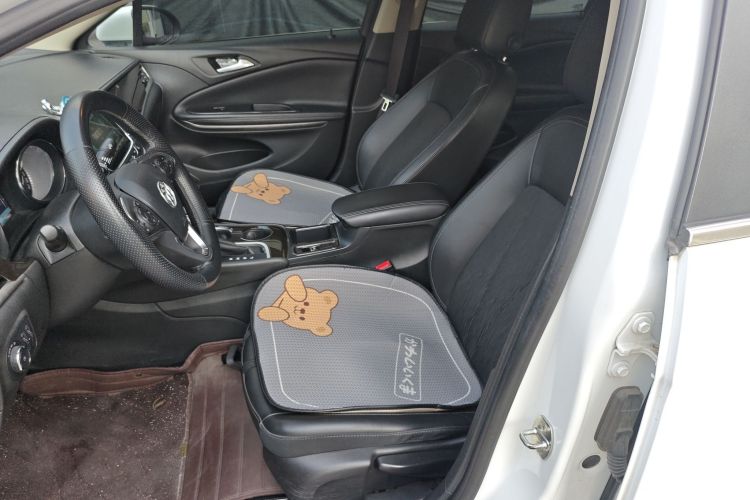 别克 威朗 2018款 三厢 20T 双离合领先型中控内饰19