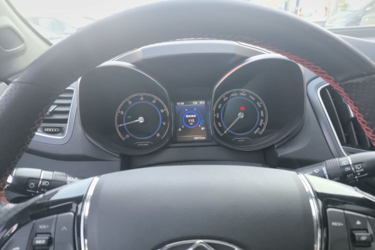 奇瑞 瑞虎5 2017款 1.5T 手动舒适版中控内饰14