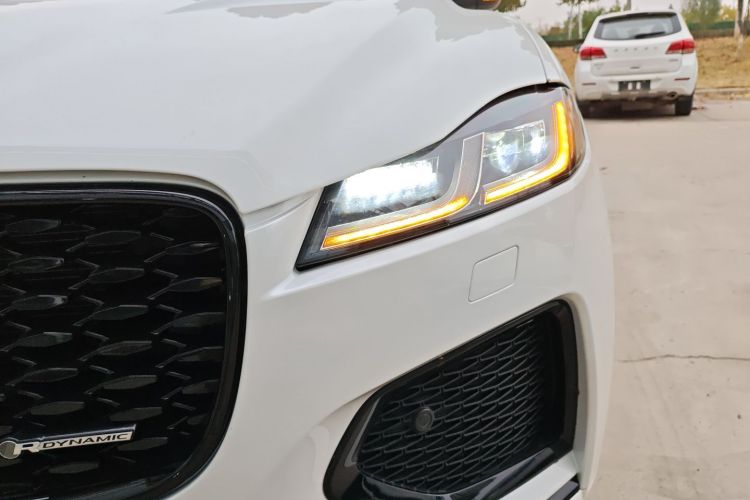捷豹F-PACE 2024款 P250 R-Dynamic SE局部细节36