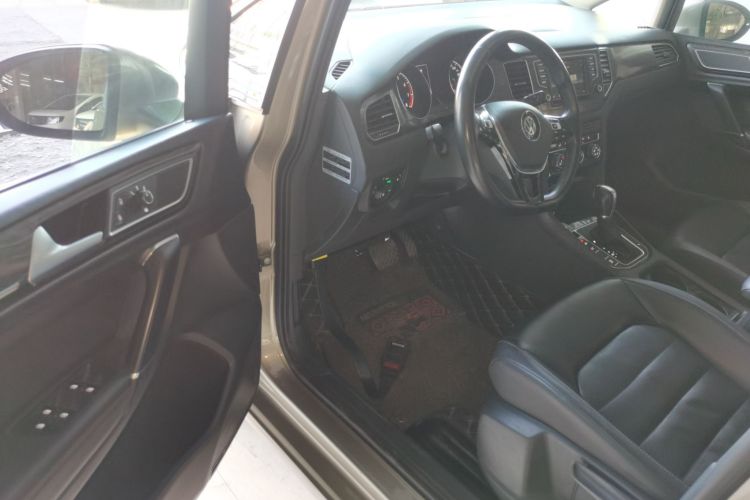 大众 高尔夫·嘉旅 2016款 280TSI 自动豪华型中控内饰20