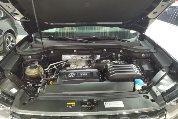 大众 途昂 2020款 改款 380TSI 四驱豪华版机舱底盘24