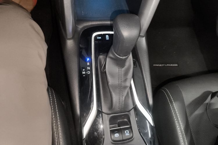 丰田 锋兰达 2022款 2.0L CVT豪华PLUS版中控内饰18