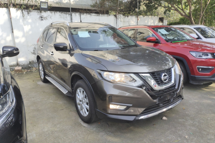 日产 奇骏 2017款 2.0L CVT舒适版 2WD车身外观6002