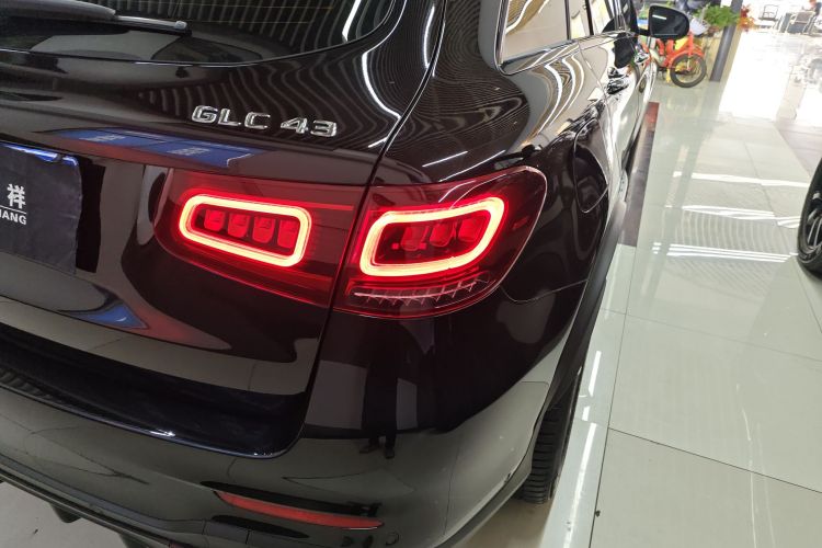 奔驰GLC AMG 2022款 AMG GLC 43 4MATIC车身外观9