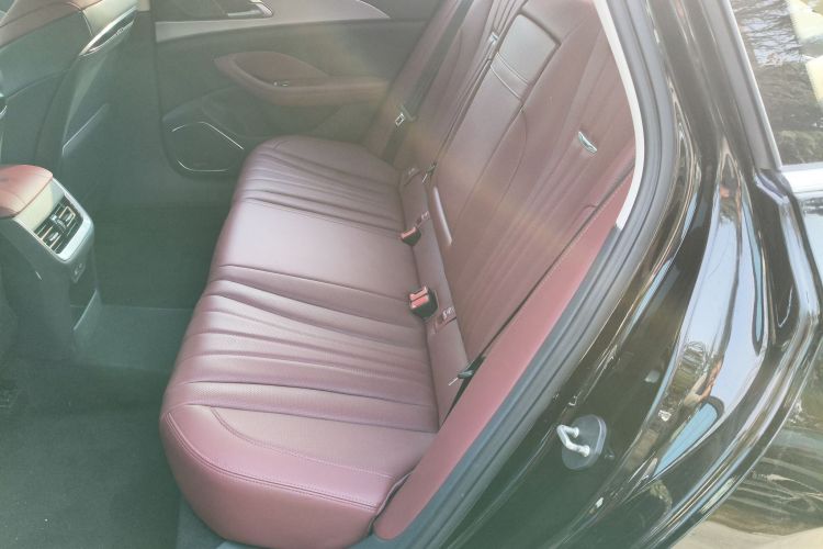 红旗H5 2023款 1.5T DCT智联旗韵版中控内饰21