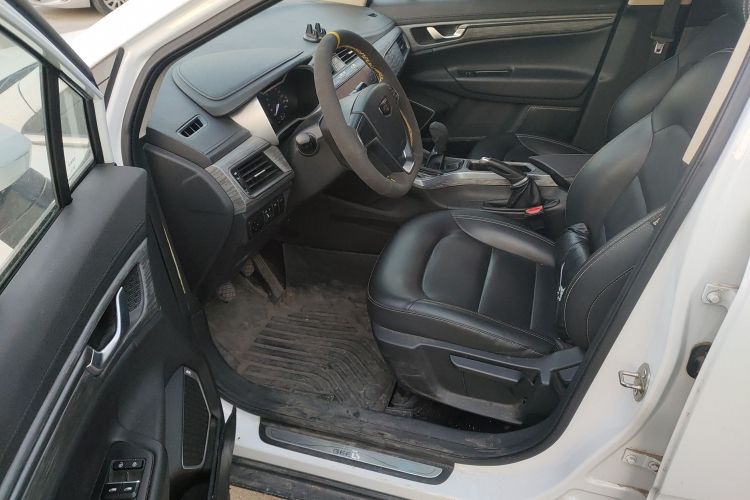 吉利汽车 帝豪GS 2018款 优雅版 1.8L 手动领尚型中控内饰20