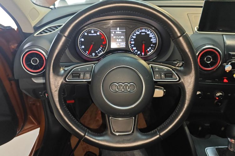 奥迪A3 2015款 Sportback 35 TFSI 百万纪念智领型中控内饰13