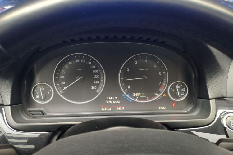 宝马5系 2017款 520Li 典雅型局部细节14