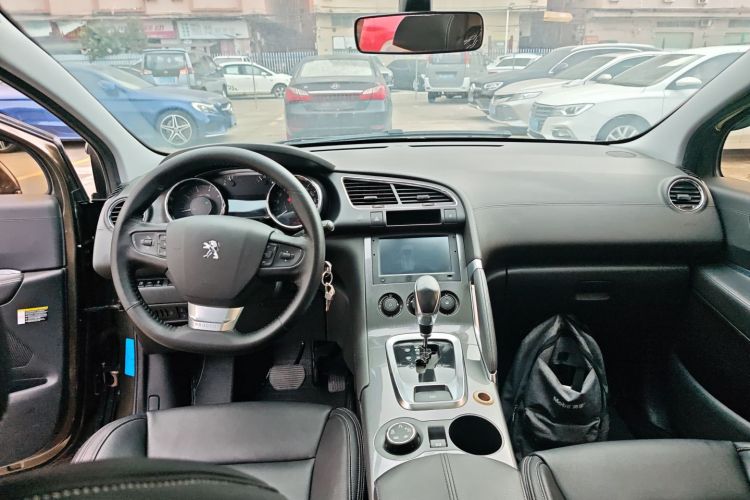 标致3008 2016款 1.6THP 自动经典版中控内饰12