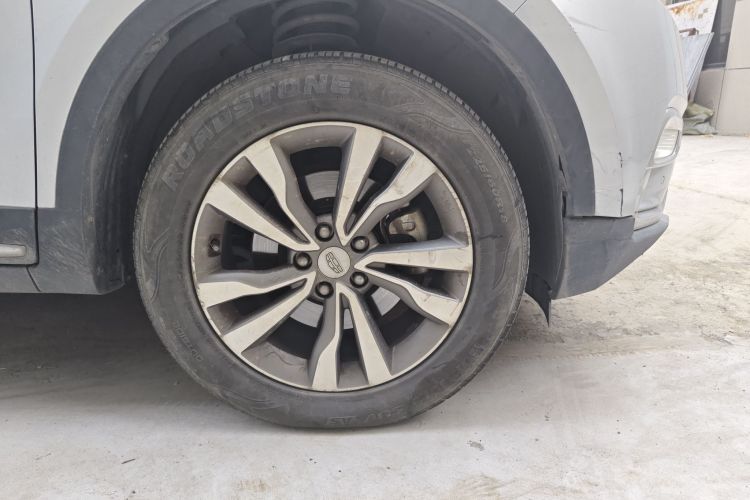 吉利汽车 博越 2016款 1.8TD 自动智尊型车身外观10