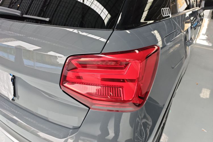 奥迪Q2L 2020款 35 TFSI 进取动感型车身外观9