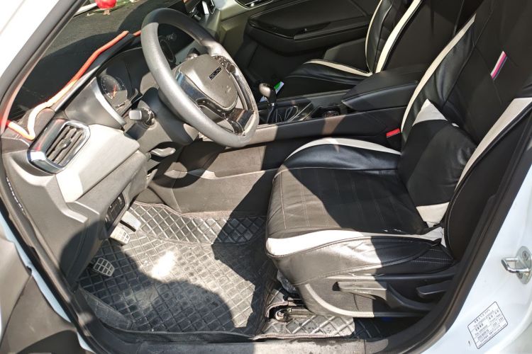 北京汽车 北京X3 2020款 1.5T 手动荣耀版PLUS中控内饰19