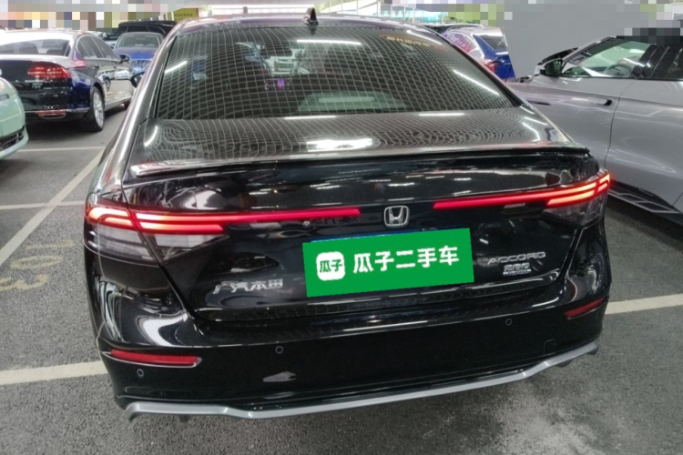 本田 雅阁 2023款 260TURBO 卓越版车身外观6