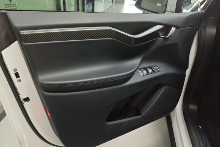 特斯拉 Model X 2019款 Performance 高性能版中控内饰7007