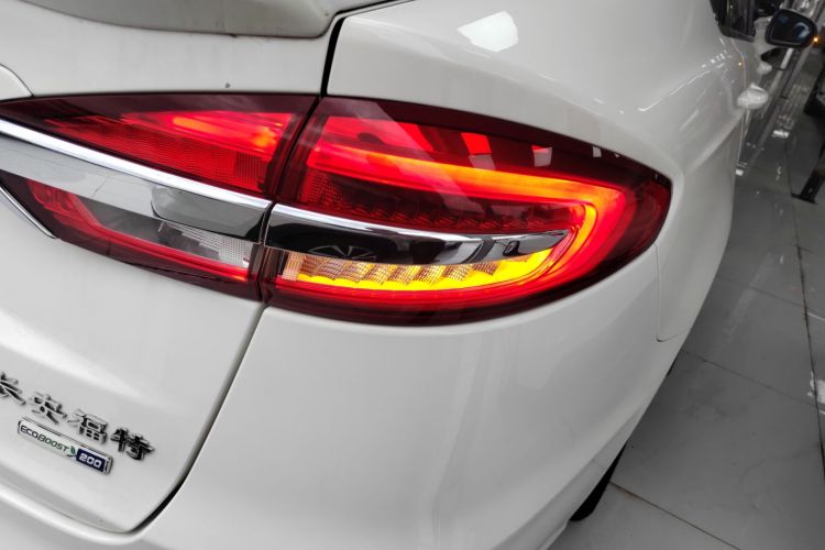 福特 蒙迪欧 2020款 EcoBoost 200 时尚型车身外观6006