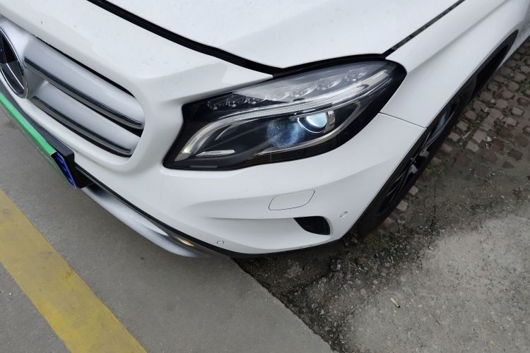 奔驰GLA 2016款 GLA 200 时尚型局部细节36