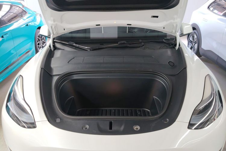 特斯拉 Model Y 2024款 后轮驱动版机舱底盘24