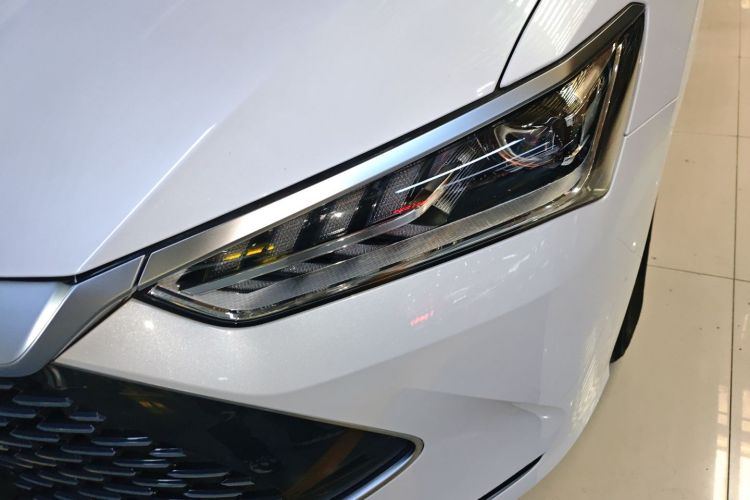 比亚迪 秦PLUS 2023款 冠军版 DM-i 55KM领先型局部细节36