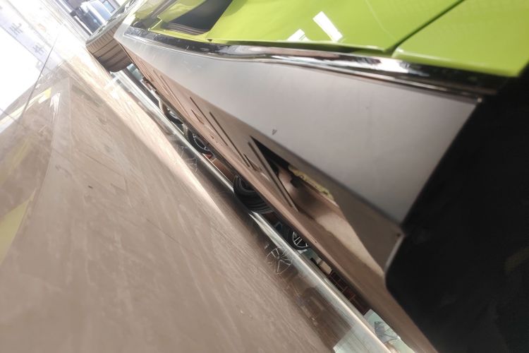 小鹏P7 2022款 670E+鹏翼版局部细节9002