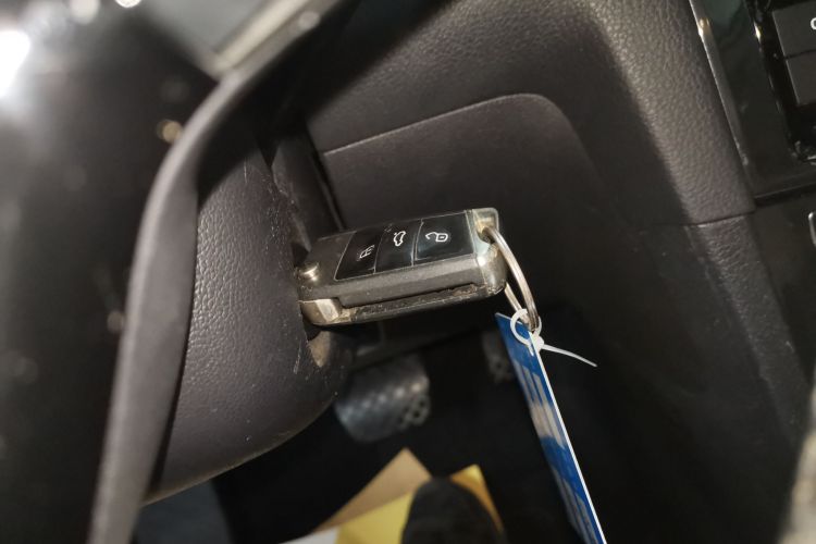 大众 高尔夫 2019款 200TSI DSG舒适进取版 国VI中控内饰11