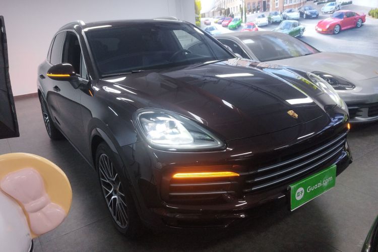 保时捷 2019款 Cayenne 3.0T车身外观3