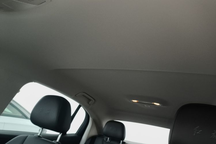 红旗E-QM5 2023款 改款 基础出行版中控内饰22