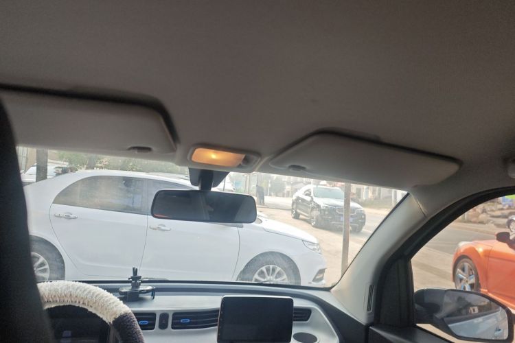 五菱汽车 宏光MINIEV 2020款 自在款 磷酸铁锂中控内饰22