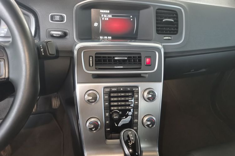 沃尔沃S60 2017款 S60L T4 智远版中控内饰16