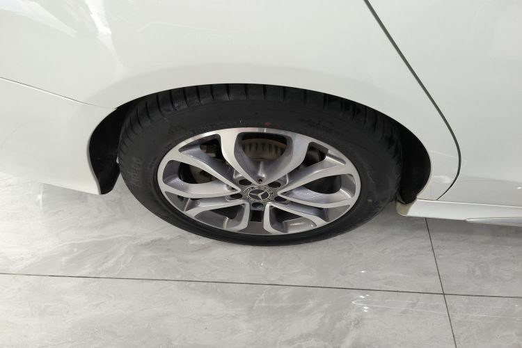 奔驰C级 2018款 C 180 L 时尚型运动版车身外观6008