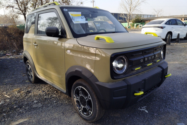 吉利银河 2025款 210km 熊猫骑士车身外观3