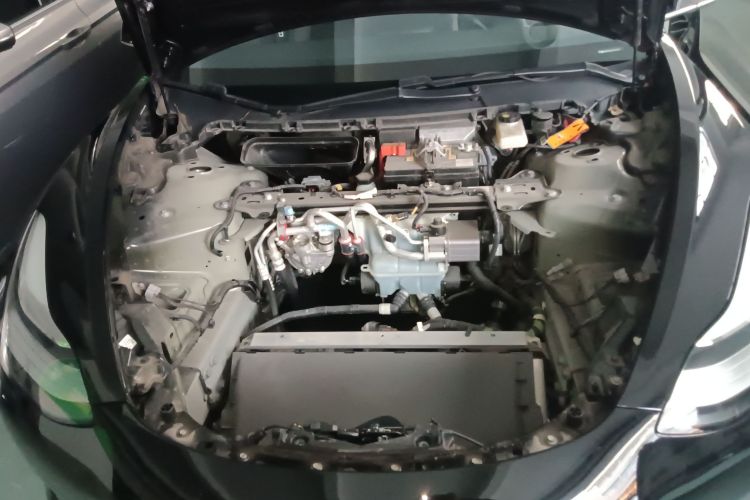 特斯拉 Model 3 2020款 标准续航后驱升级版机舱底盘24