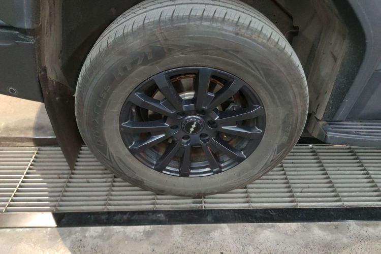 方程豹 豹5 2023款 探索版车身外观6008