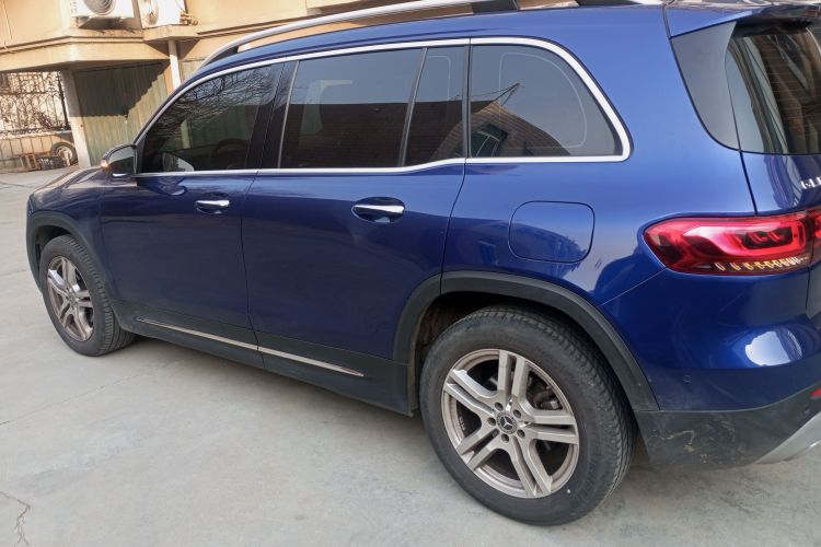 奔驰GLB 2020款 改款 GLB 200 动感型车身外观6003