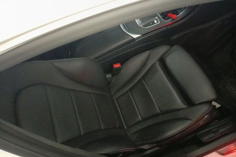 奔驰C级 2021款 C 200 L 时尚型运动版局部细节41