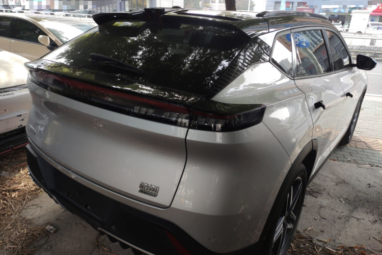 东风风神 皓瀚 2023款 DH-i 1.5T 尊贵版车身外观6005