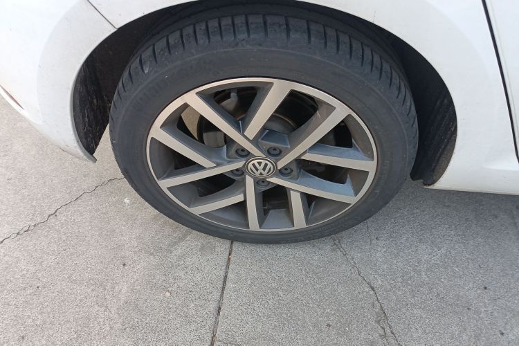 大众 高尔夫 2020款 挚爱版 280TSI DSG舒适型车身外观6008