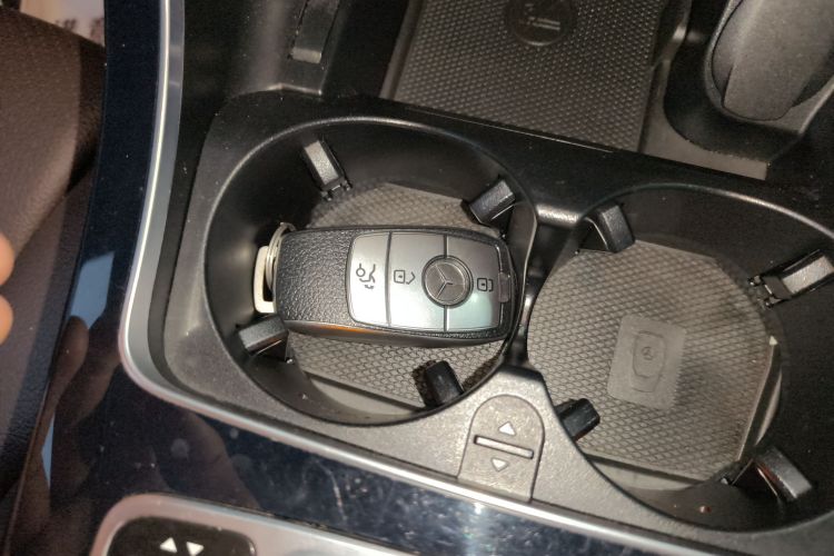 奔驰GLC 2021款 GLC 260 L 4MATIC 动感型中控内饰11