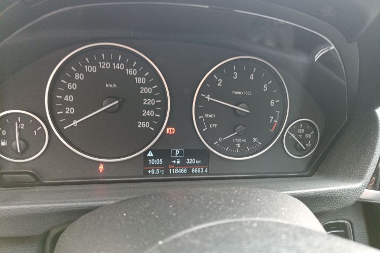 宝马3系 2017款 320Li 时尚型中控内饰14